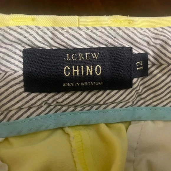 J.Crew Women’s Chino Shorts, Size 12 - Picture 3 of 3